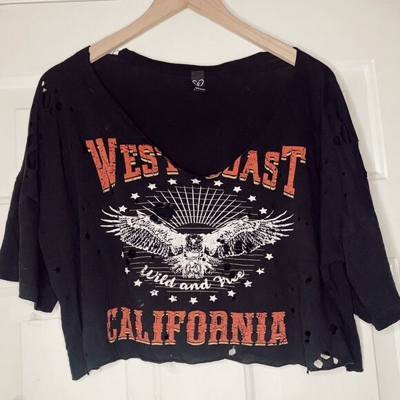 WINDSOR Women’s Oversized Distressed Graphic Tee - Picture 2 of 8